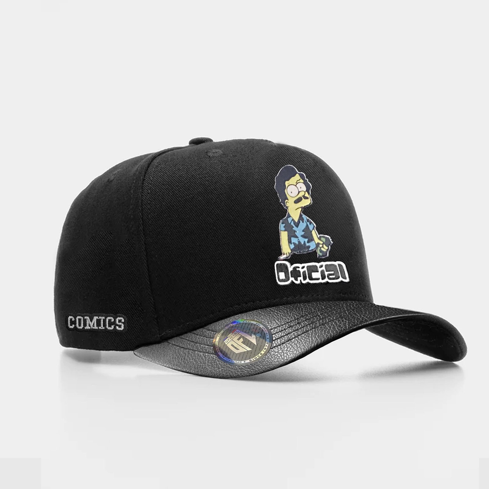Boné Snapback Escobar Aba Curva em Courino Preto