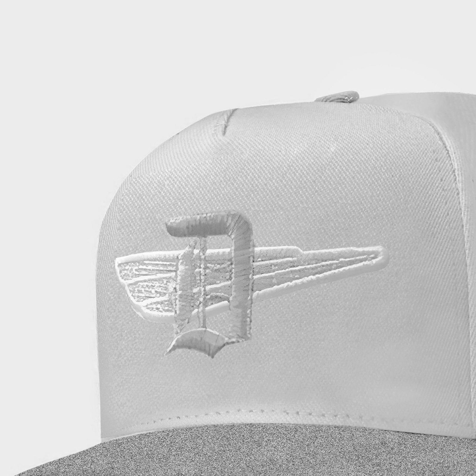 Boné Snapback OFL Glitrer Branco Iniciais D