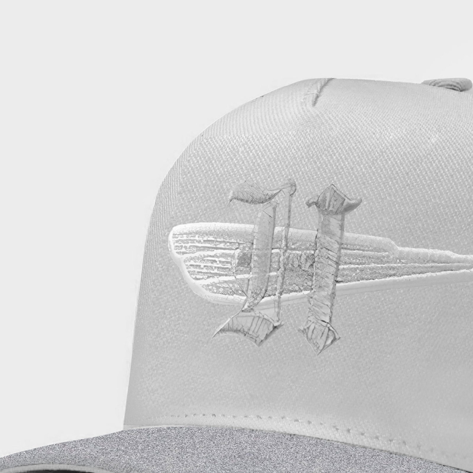 Boné Snapback OFL Glitter Branco Iniciais H