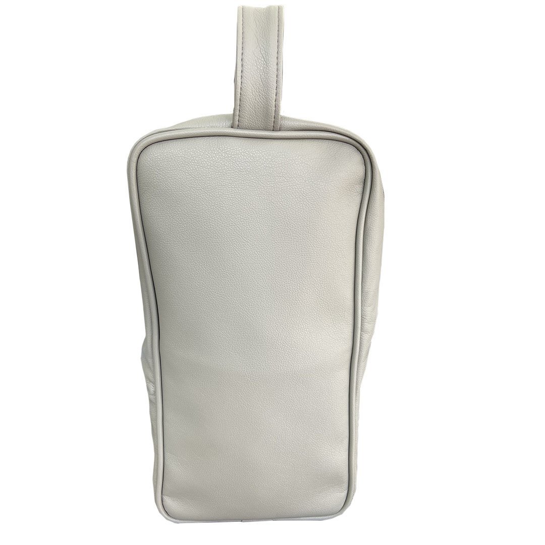 Porta Chuteira Couro OFL Bolso Frontal Cinza Claro